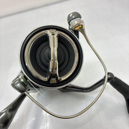 SHIMANO シマノ リール　24 ツインパワー C3000XG 046826