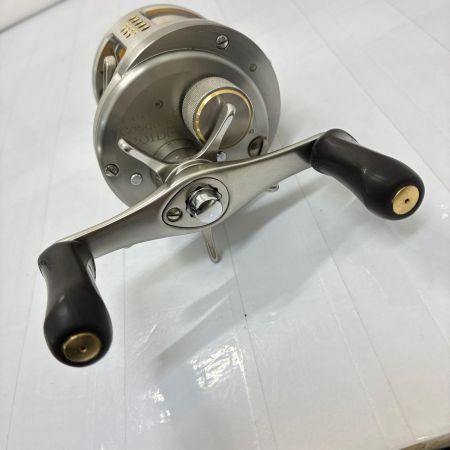 SHIMANO シマノ リール　03 カルカッタコンクエスト 201DC RH461 本体のみ