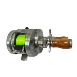 SHIMANO シマノ カルカッタコンクエスト DC200HG  04039 Cランク