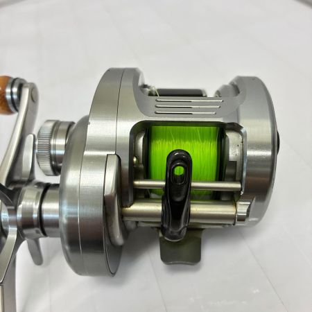 SHIMANO シマノ カルカッタコンクエスト DC200HG  04039