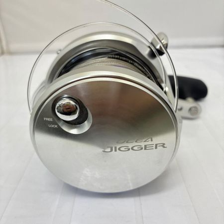 SHIMANO シマノ リール　オシアジガー 4000HG（右ハンドル） 04067