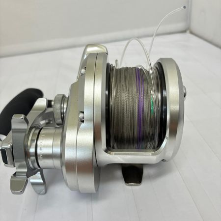 SHIMANO シマノ リール　オシアジガー 4000HG（右ハンドル） 04067