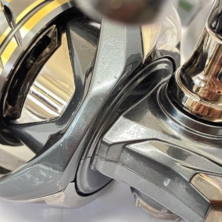 SHIMANO シマノ リール　25 アルテグラ C3000HG 048004