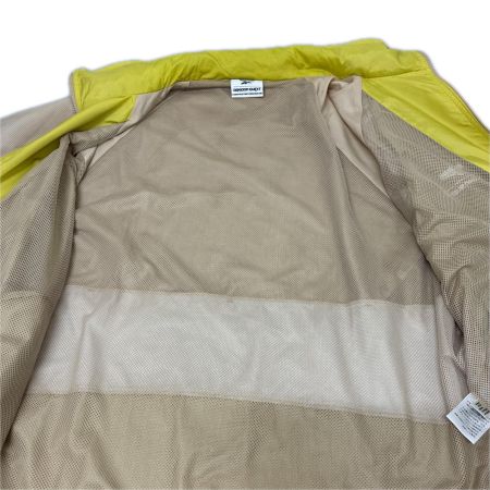 REEBOK リーボック ジャケット ナイロンジャケット SIZE XL ドラゴンクエスト 40周年 RB00160 ベージュ系 x イエロー x ホワイト