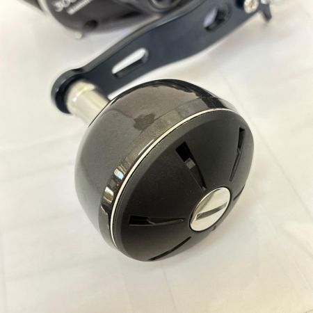 SHIMANO シマノ リール　17グラップラー300HG 03743