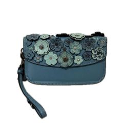 COACH コーチ バッグ グラブタンレザー ティーローズ 花柄 フラワー フローラル アップリケ リストレット クラッチ ポーチ  23536 ブルー Cランク