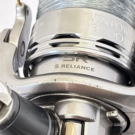 SHIMANO シマノ リール　ツインパワー C3000HG  02697