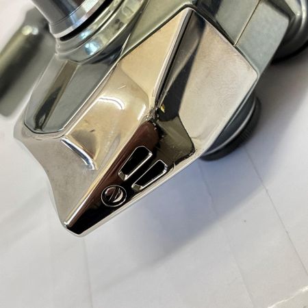 SHIMANO シマノ リール　22ステラ 3000MHG 043931