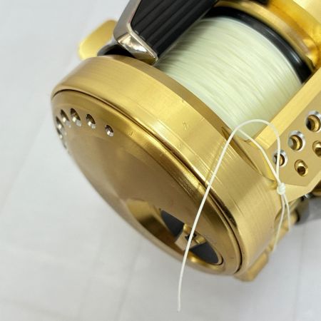 SHIMANO シマノ リール　21カルカッタコンクエスト 101HG 04237