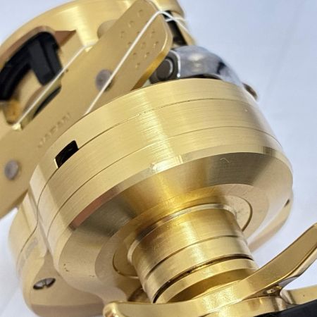 SHIMANO シマノ リール　21カルカッタコンクエスト 101HG 04237