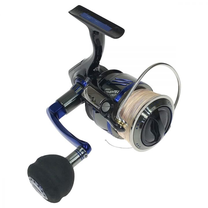 Abu Garcia SALTY STAGE Hydrift 7000 - リール