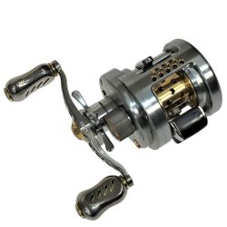 ## SHIMANO シマノ 04カルカッタコンクエスト 101DC LIVREハンドル交換 01866 Bランク