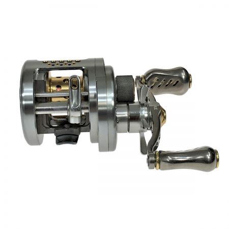 【中古】 SHIMANO シマノ 04カルカッタコンクエスト 101DC