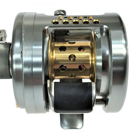  SHIMANO シマノ 04カルカッタコンクエスト 101DC LIVREハンドル交換 01866