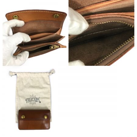  TRUCKIN TR102　TRUCKER　MIDDLE　財布