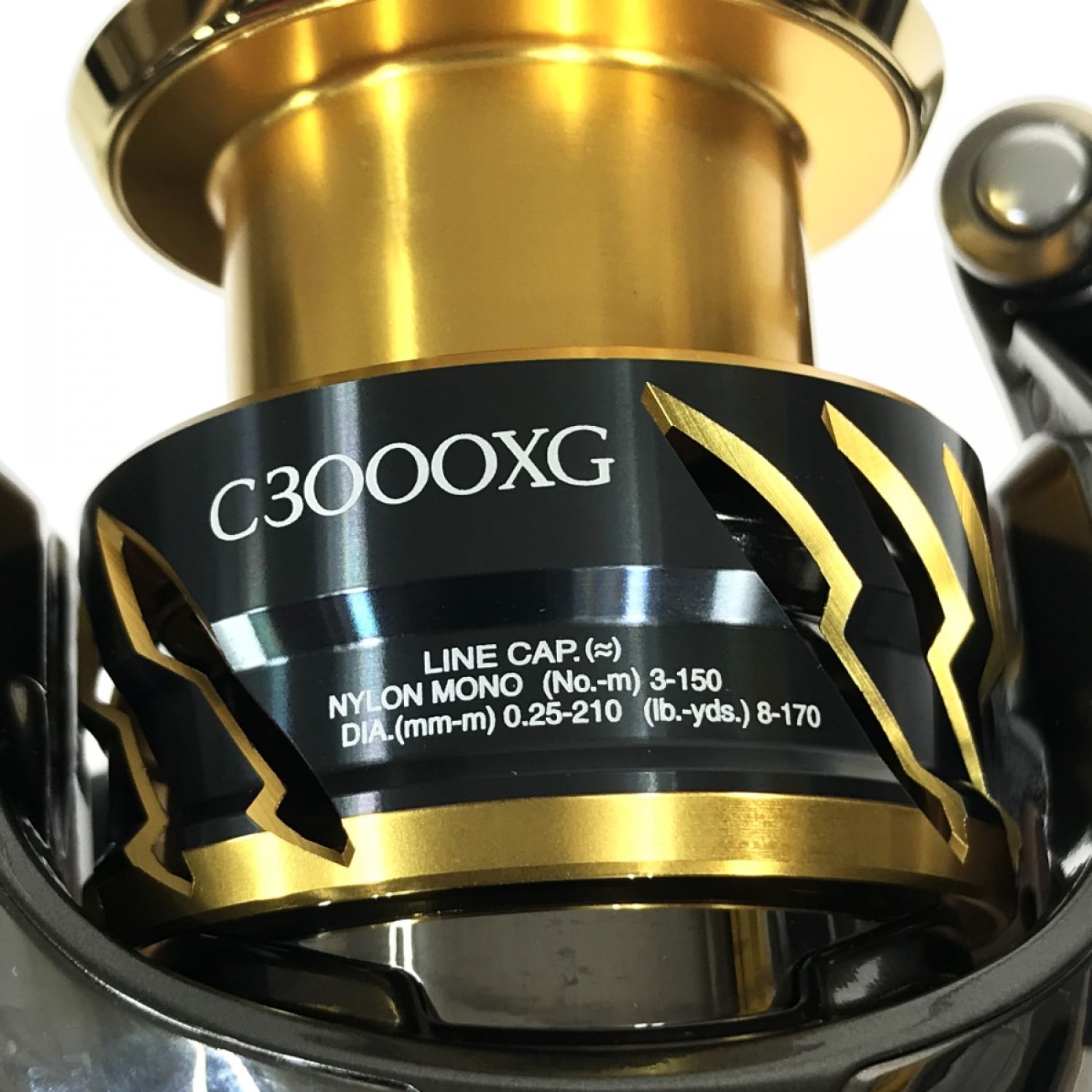 中古】 SHIMANO シマノ 20ツインパワー C3000XG 04142 Aランク｜総合