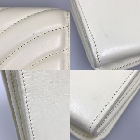  Chloe クロエ アルファベット 長財布  CHC18UP715A04119 ホワイト