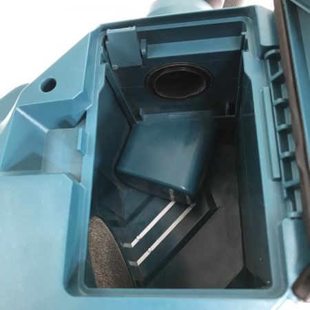  MAKITA マキタ 18v 充電式クリーナ CL184D