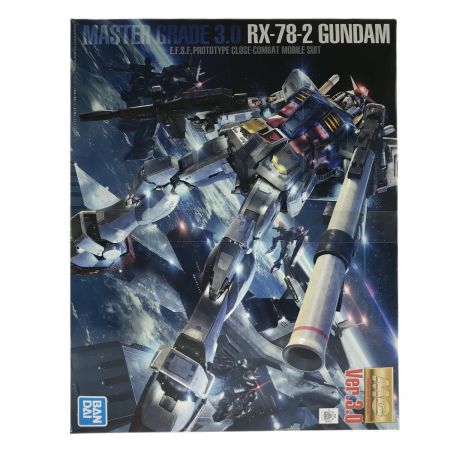  BANDAI バンダイ MG 1/100 RX-78-2 ガンダム Ver.3.0 5061610 未組立 ガンプラ