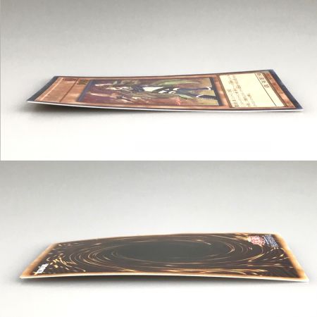   遊戯王 火霊使いヒータ DK01-JP003 シークレットレア トレカ