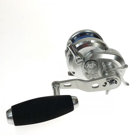  SHIMANO シマノ 11オシアジガー 2000NRHG 027627