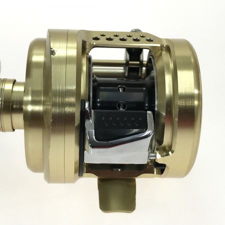  SHIMANO シマノ 14 カルカッタコンクエスト 201 201