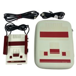 ## Nintendo ニンテンドウ ニンテンドークラシックミニ ファミリーコンピュータ CLV-101 Bランク