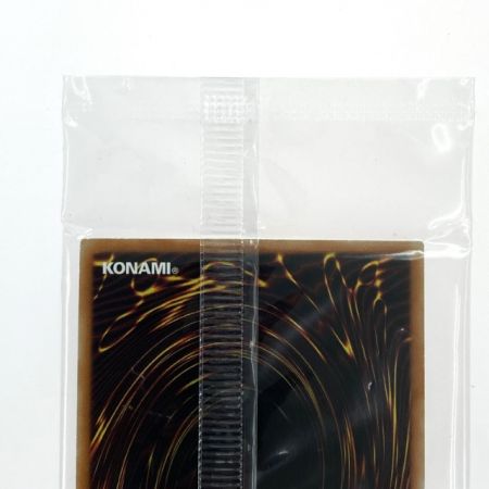   遊戯王 中国語 ブラックマジシャンガール シークレット DS01-SC001 トレカ