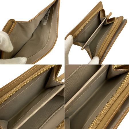  MARC JACOBS マークジェイコブス  ザ レザー カバード Jマーク コンパクト ウォレット ミニ 2つ折り財布 2S4SMP007S02 キャメル