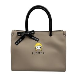 ## VIVI ヴィヴィ スクエアトートバッグ イーマリーちゃん グレージュ Bランク