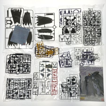  BANDAI バンダイ MG 1/100 ガンダムサンドロック改 EW ガンプラ 未組み立て