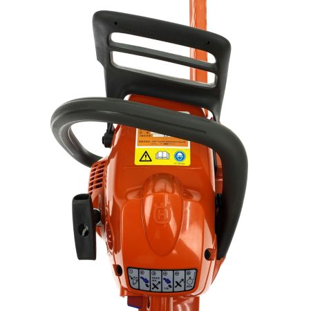  Husqvarna ハスクバーナ エンジンチェーンソ― 120 Mark2 オレンジ エンジン始動