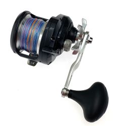 ## SHIMANO シマノ 20 トリウム 2000HG(右) 04220 Bランク