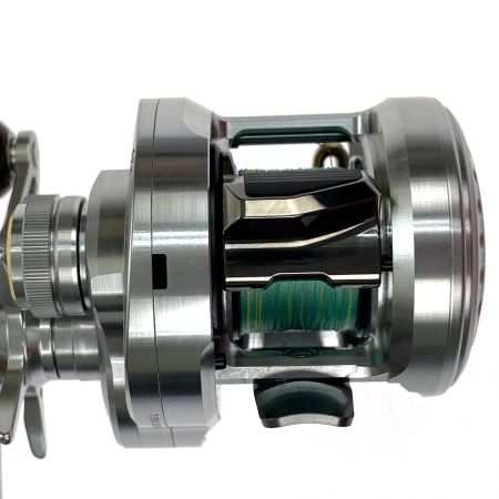  SHIMANO シマノ 26 カルカッタコンクエスト BFS リミテッド XG LEFT 049353 木製ハンドルノブ