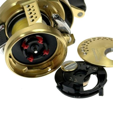 SHIMANO シマノ 15 カルカッタコンクエスト 201HG 左ハンドル 03440