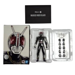 ## BANDAI バンダイ S.H.Figuarts 真骨彫製法 仮面ライダーBLACK 2554970 開封品 Bランク
