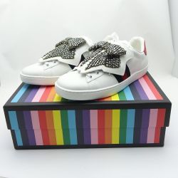 ◆◆ GUCCI グッチ スニーカー　シェリー　ビジューワッペン 481154 ホワイト 一部地域を除き送料無料 Aランク