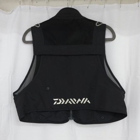  DAIWA ダイワ フィッシングベスト　Lサイズ DW-2002 ブラック 一部地域を除き送料無料