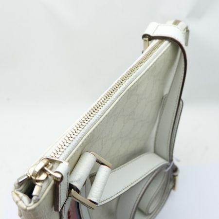  GUCCI グッチ ショルダーバッグ　PVC　シェリー　GG 153244 ホワイト 一部地域を除き送料無料