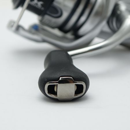  SHIMANO シマノ スピニングリール 19 STRADIC C2000SHG 【一部地域を除き送料無料】