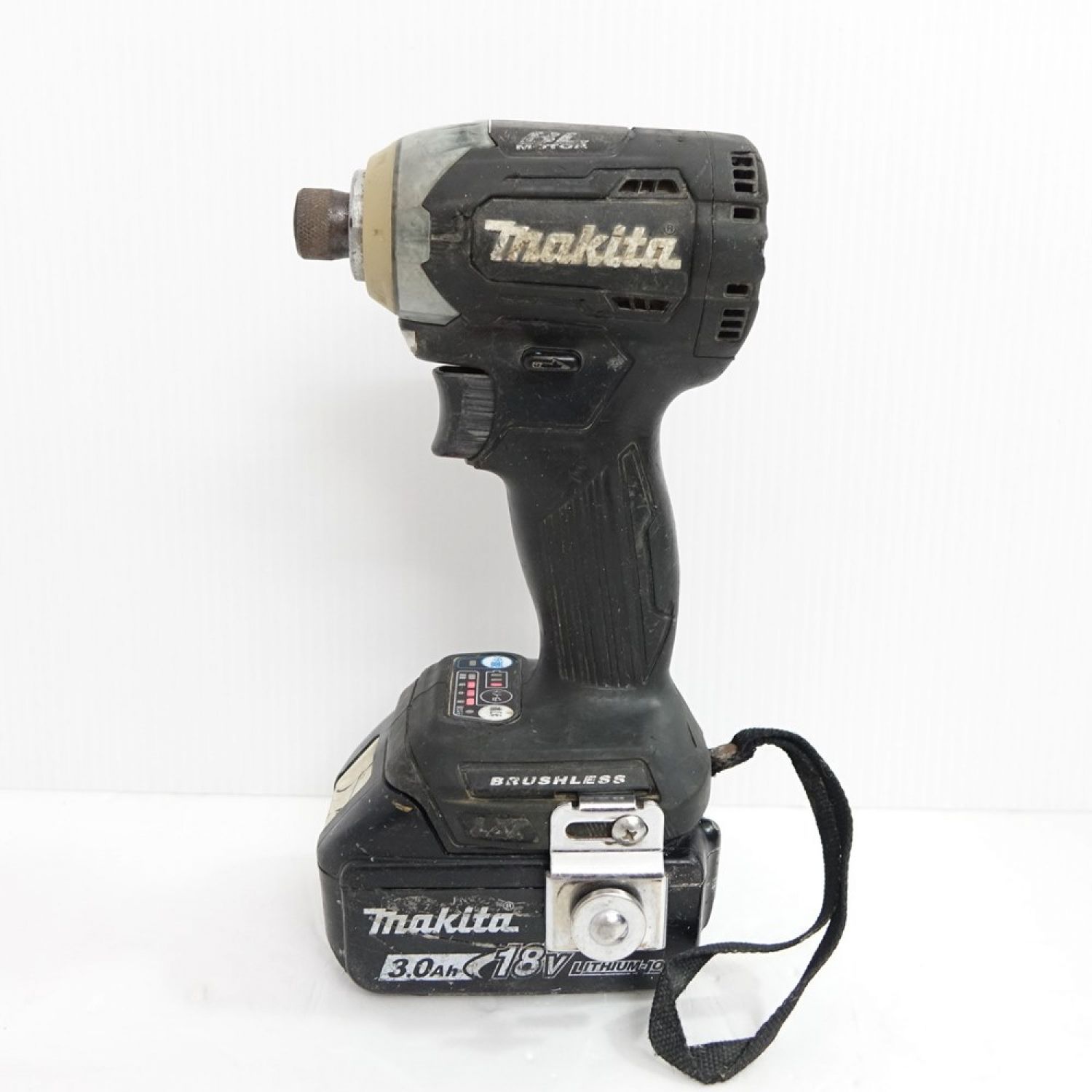 中古】 MAKITA マキタ インパクトドライバ TD170D 【一部地域を除き