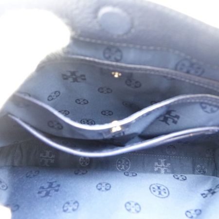  TORY BURCH トリーバーチ チェーンバッグ　ブリテンカーフ 10005626 ネイビー 一部地域を除き送料無料