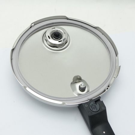  Fissler コンフォートプラス 4.5L　圧力鍋 91-04-00-511 一部地域を除き送料無料