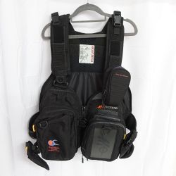 ◆◆ mazume マズメ Red-Moon SERIES 　フローティングベスト LJ3RD 一部地域を除き送料無料 Bランク