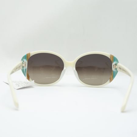  Salvatore Ferragamo サルヴァトーレフェラガモ フェラガモ　サングラス　セルフレーム SF842SA-5 ホワイト