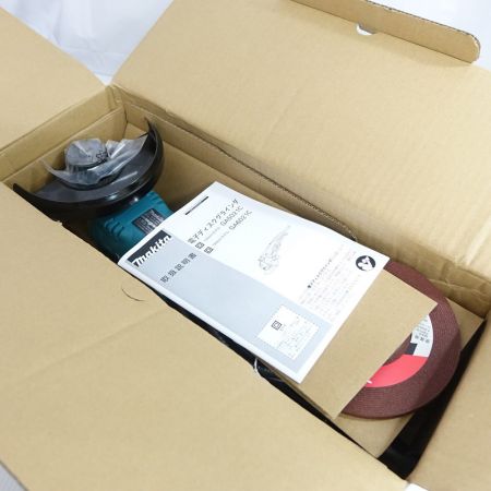  MAKITA マキタ ディスクグラインダー　箱傷みあり GA6021C 一部地域を除き送料無料