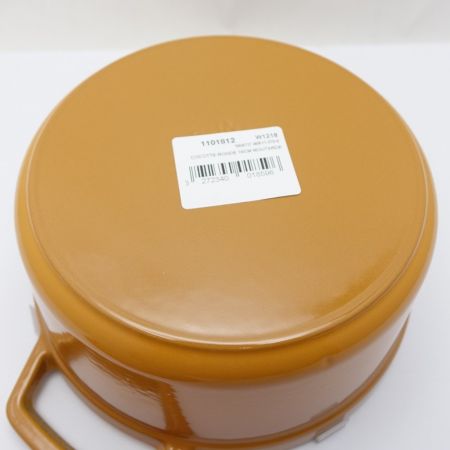  STAUB ストウブ ピコ・ココットラウンド　18cm　1.7L　鍋 マスタード 【一部地域を除き送料無料】