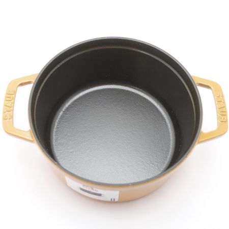  STAUB ストウブ ピコ・ココットラウンド　18cm　1.7L　鍋 マスタード 一部地域を除き送料無料