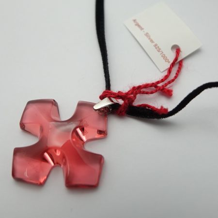  Baccarat バカラ クロスオクシタンペンダント/箱付 アクセサリー 一部地域を除き送料無料