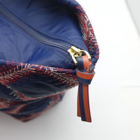  TORY BURCH トリーバーチ 刺繍柄　トートバッグ ネイビー x レッド